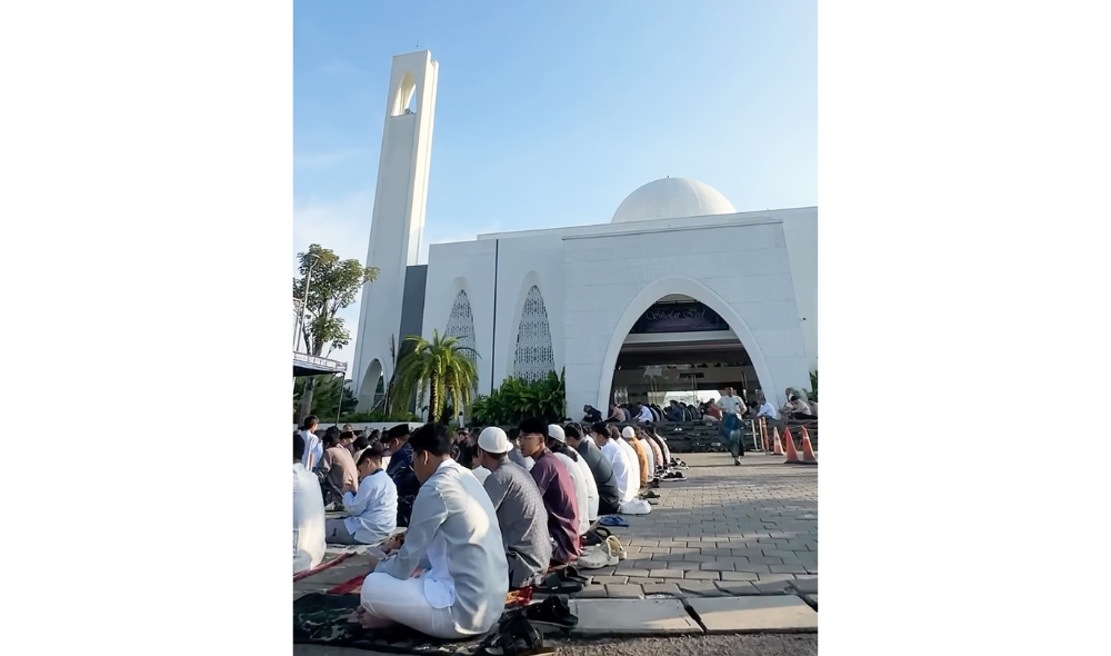 Iconic Mosques Across Agung Podomoro Developments Strengthen Community Bonds During Eid Al-Fitr 1447H Celebrations 3